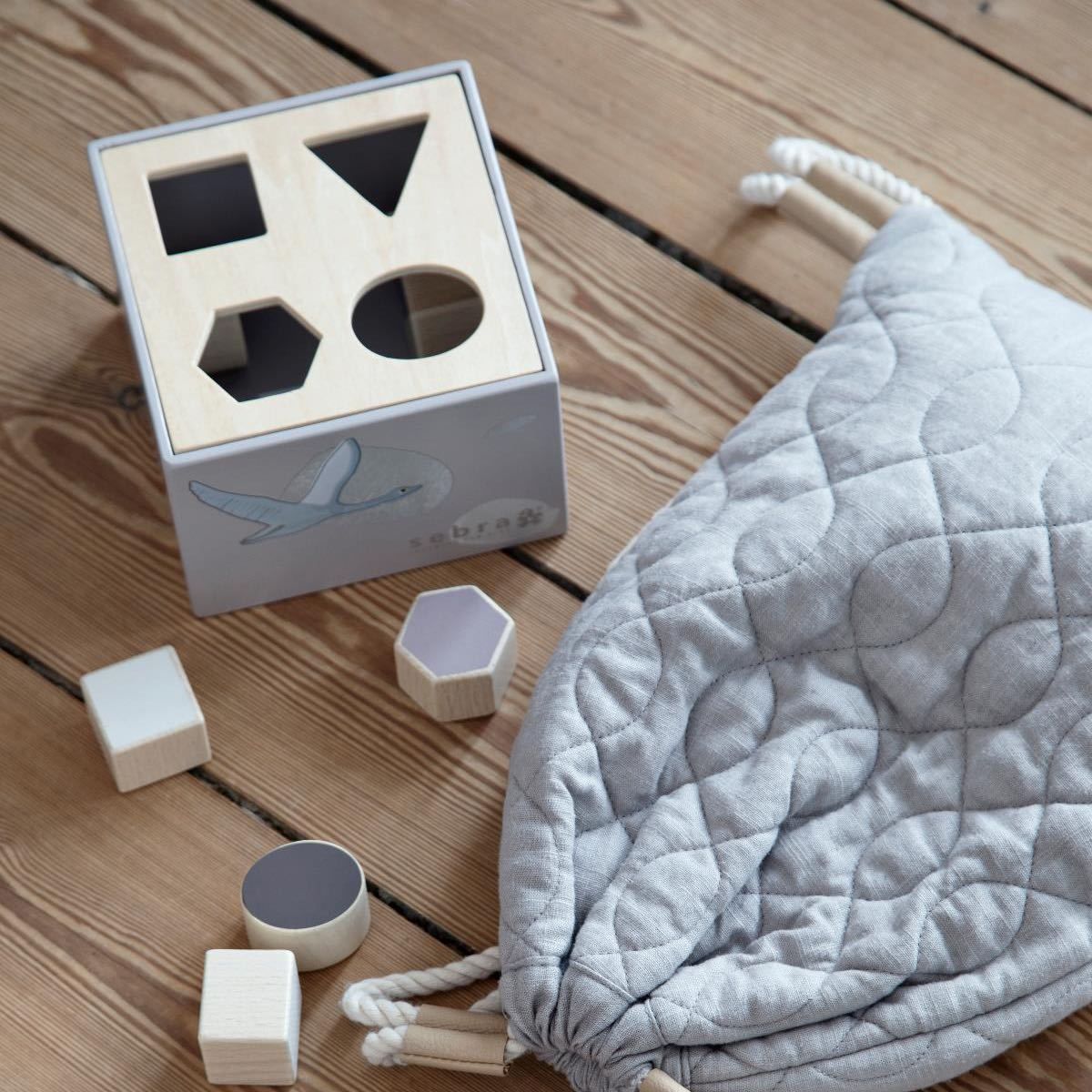 Sebra - Wooden shape sorter - Arctic animals - Sorting toy - Bmini | Design for Kids